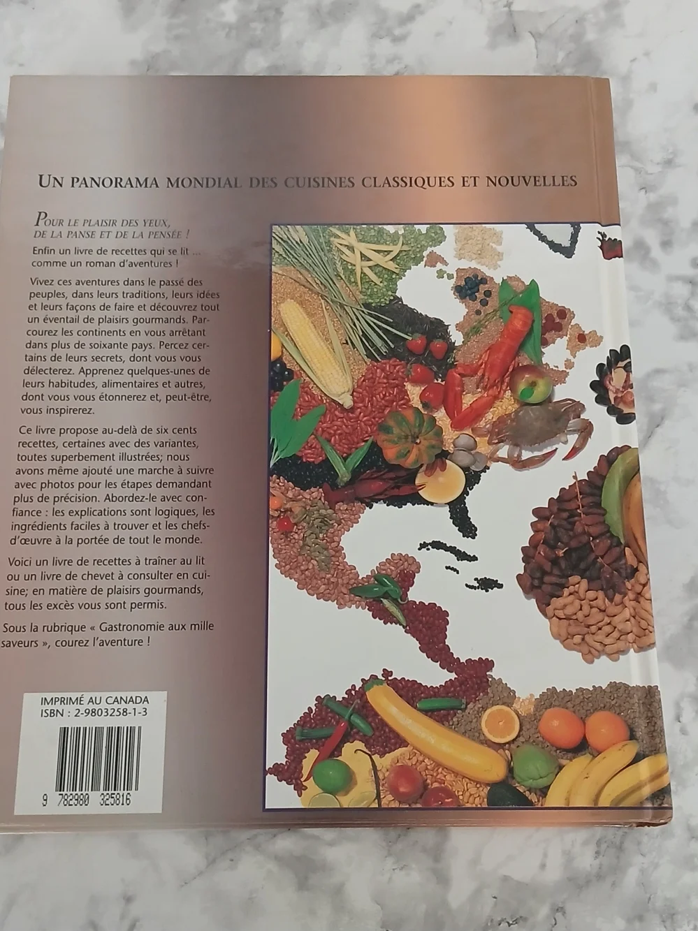 Tout le Monde à Table! Livre de recettes relié | Cuisine du monde - Picture 2 of 7